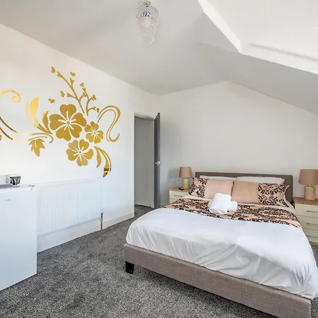 *rb246* For Your Relaxed & Cosy + Free Parking + Free Fast Wifi * * Leeds (West Yorkshire)