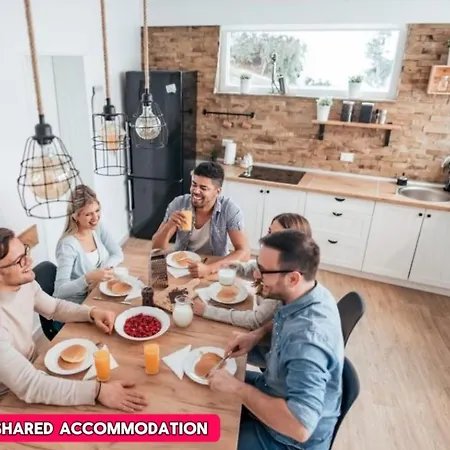 *rb246* For Your Relaxed & Cosy + Free Parking + Free Fast Wifi * *