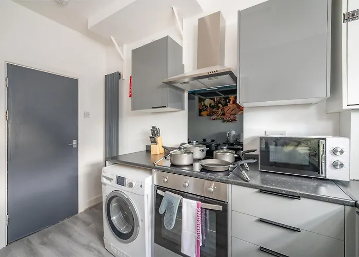 Homestay *rb246* For Your Relaxed & Cosy + Free Parking + Free Fast Wifi * Leeds (West Yorkshire)