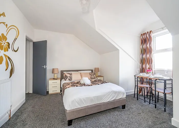 *rb246* For Your Relaxed & Cosy + Free Parking + Free Fast Wifi * * Leeds (West Yorkshire)